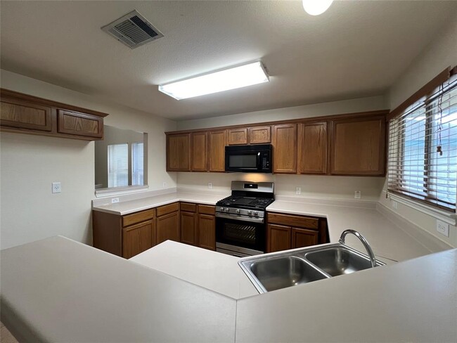Building Photo - 1619 Harness Race Way