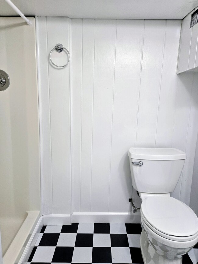 Building Photo - 3803 N Pacific Ave