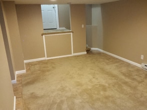 Building Photo - 6 Hartman Ave