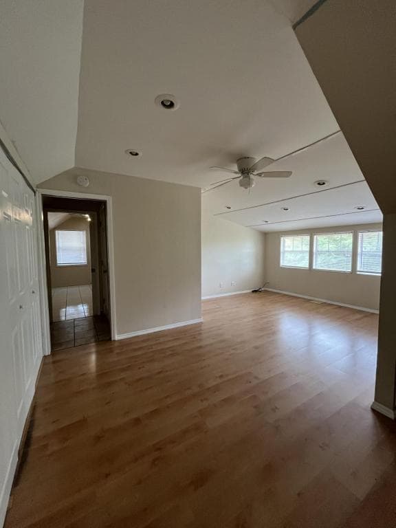 Primary Photo - 875 S Lake Shore Way
