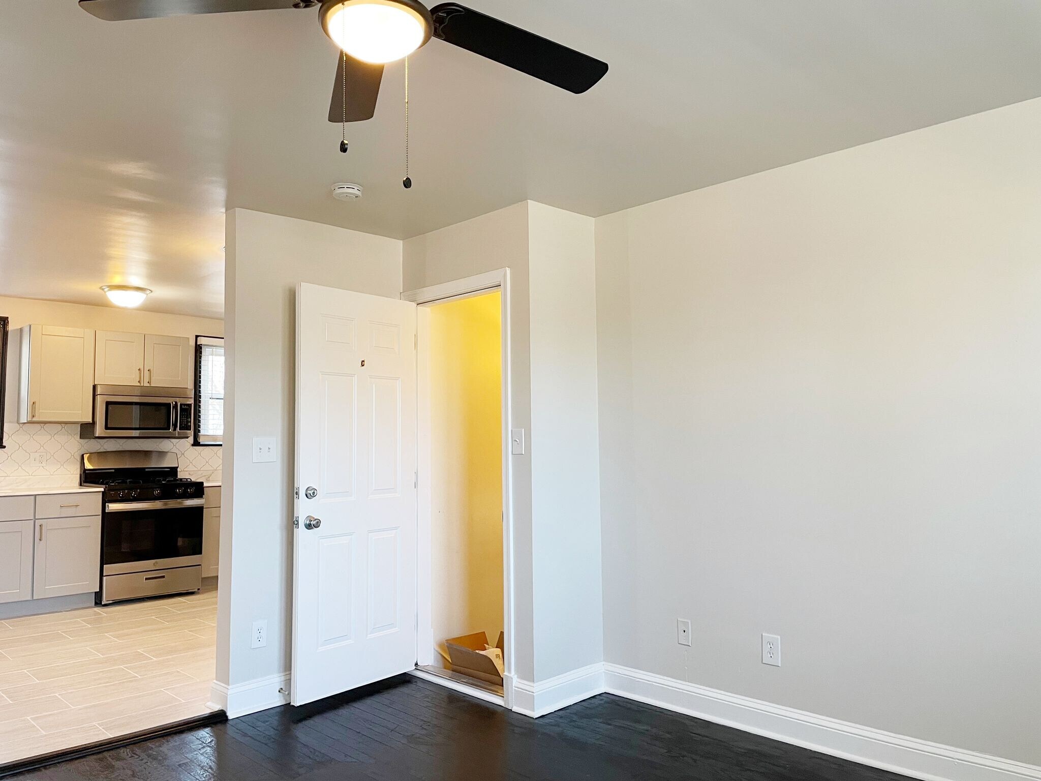 Building Photo - 500 5th St