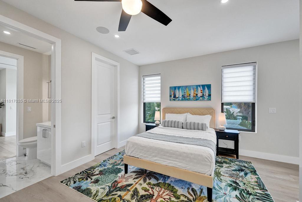 Building Photo - 1101 NE 16th Ter