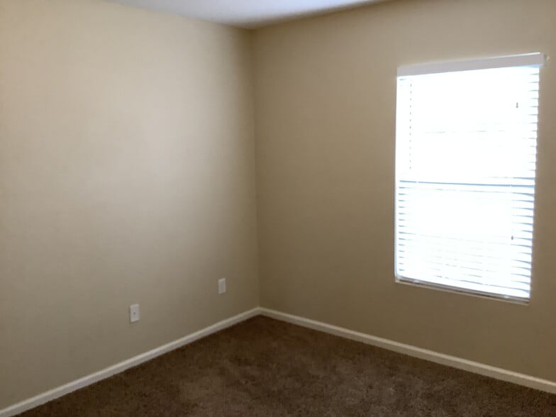 Building Photo - 117 Marisco Way