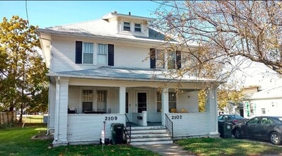 Building Photo - 2107 Olive St