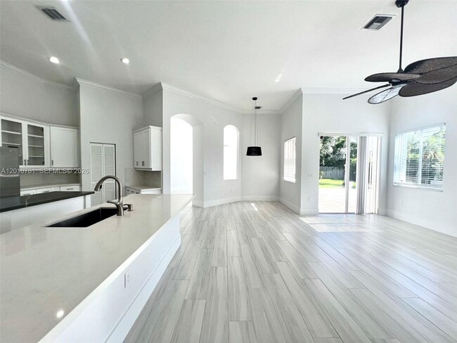 Building Photo - 13651 SW 84th Ct