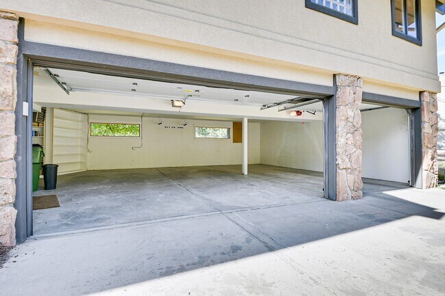 Building Photo - 31340 Brookline Rd