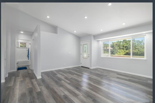 Building Photo - NEW! 3 Bedroom Property in HPP