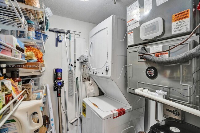 Building Photo - 1500 N Ocean Blvd