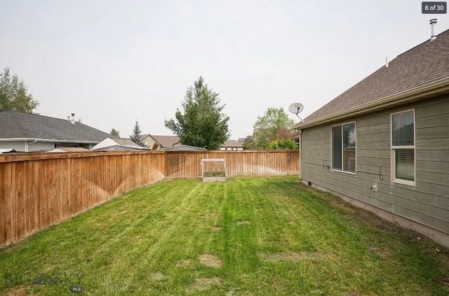 Building Photo - 4 Bedroom Home in River Rock