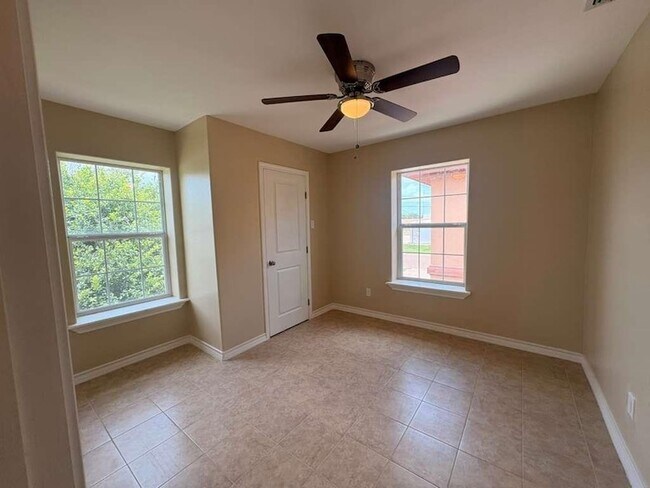 Building Photo - 4018 San Agustin Ave