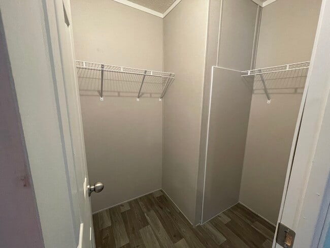 Building Photo - 46000 Geddes Rd