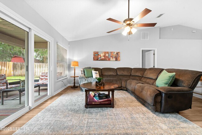 Building Photo - 2650 Kermit Ct
