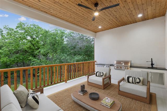 Building Photo - 700 Cactus Rio Dr