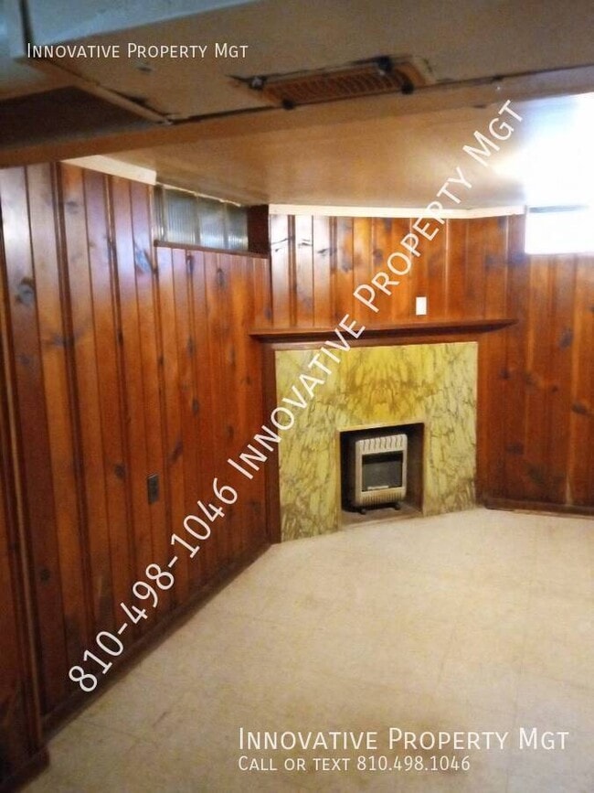 Building Photo - 2106 E Bristol Rd