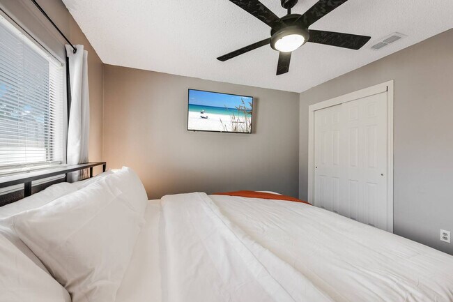 Building Photo - 7326 Winding Star Dr