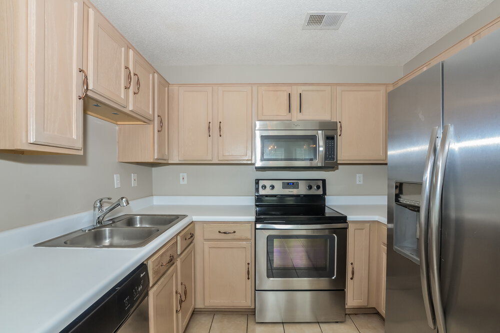 Building Photo - 6967 Naples Dr