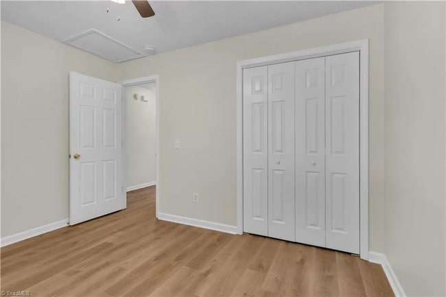 Building Photo - AVAILABLE NOW!