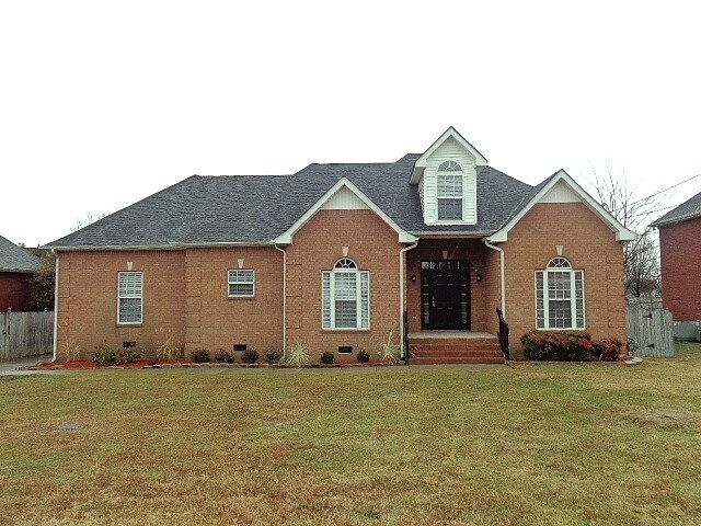 Primary Photo - 602 Glenties Dr