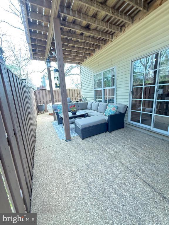 Building Photo - 2142 Capstone Cir