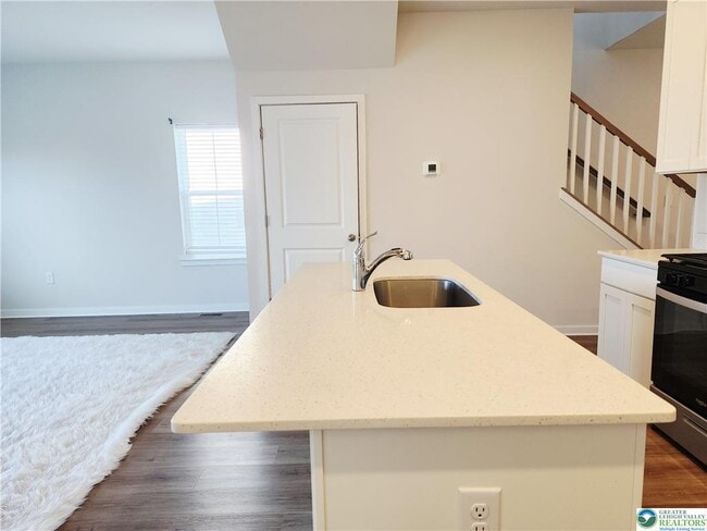 Building Photo - 7699 Clayton Ave