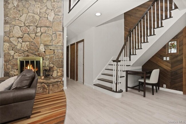 Building Photo - 613 Horsepound Rd