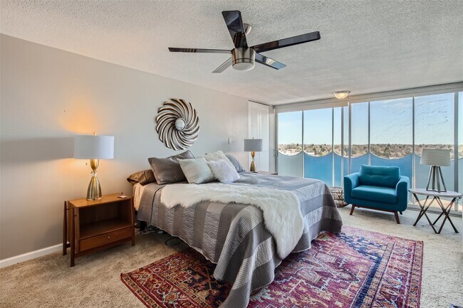 Building Photo - Stylish Downtown Denver Condo – Fully Furnished & Available Now!