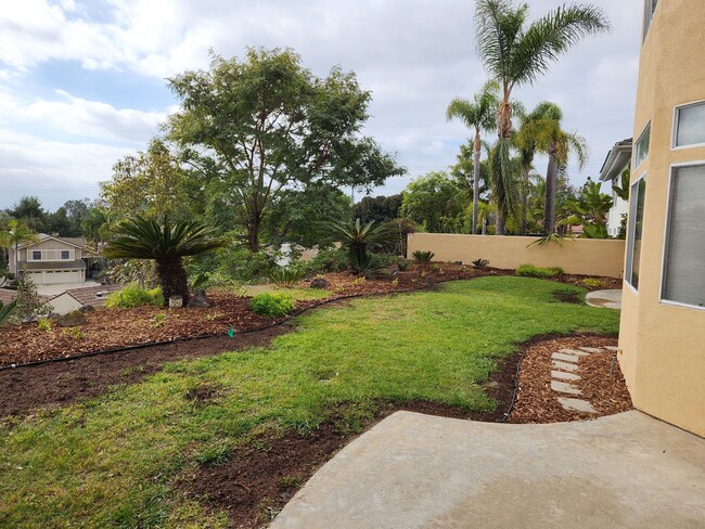 Building Photo - Carmel Valley 4 Bedroom House