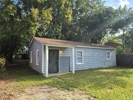 Building Photo - 121 Kiwanis St