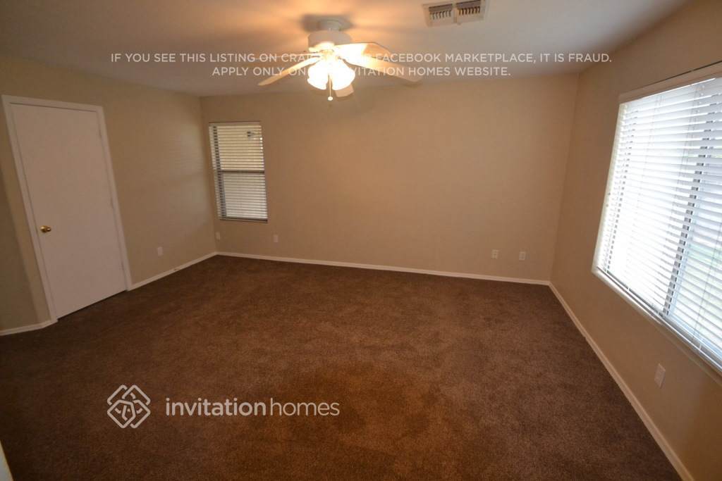 Building Photo - 1710 E Palo Blanco Way