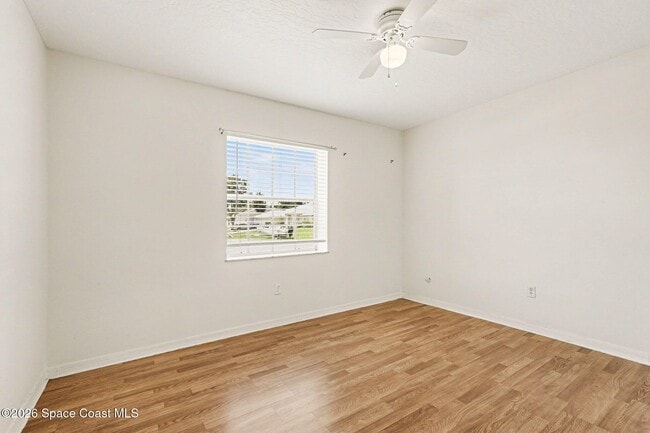 Building Photo - 880 Vocelle Ave