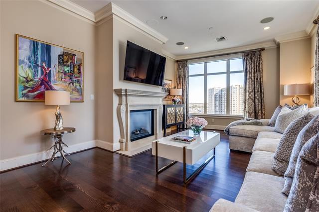 Building Photo - 2555 N Pearl St