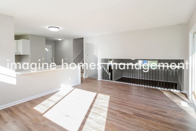 Building Photo - Fully Renovated Split-level 3 Bedroom Home...