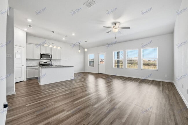 Building Photo - 236 Henly Dr