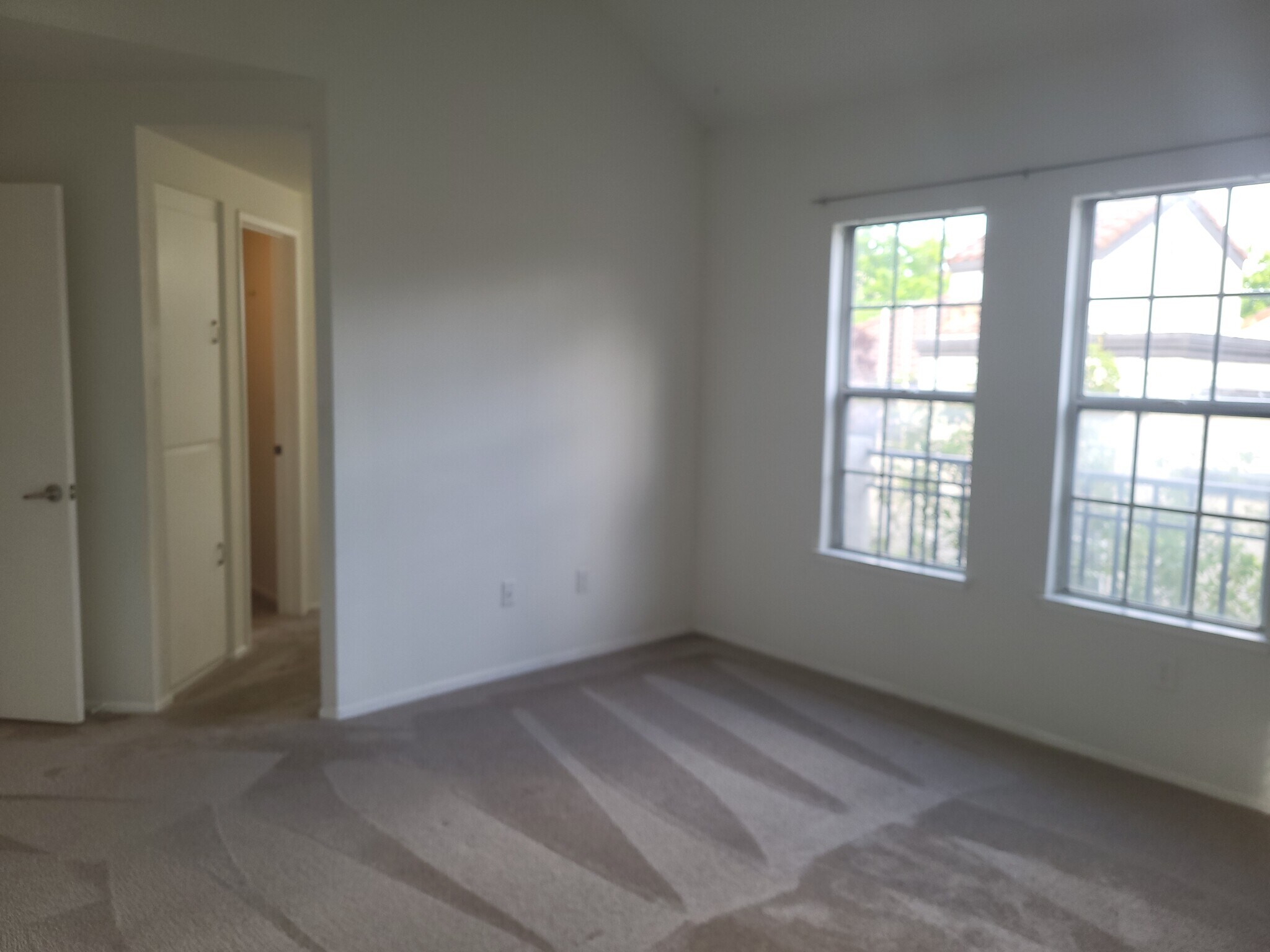 Building Photo - 24143 Del Monte Dr