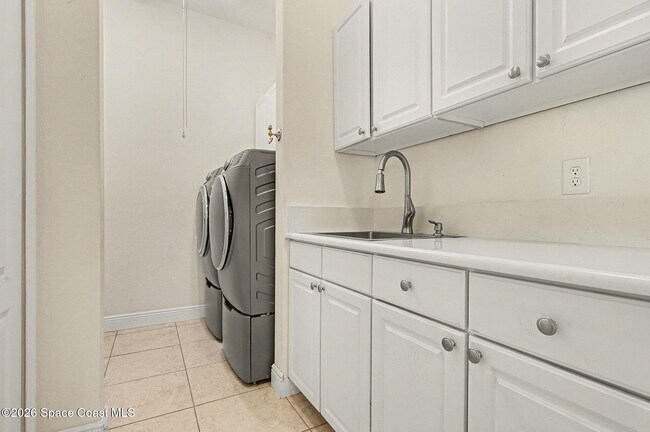 Building Photo - 1619 Amador Ave NW