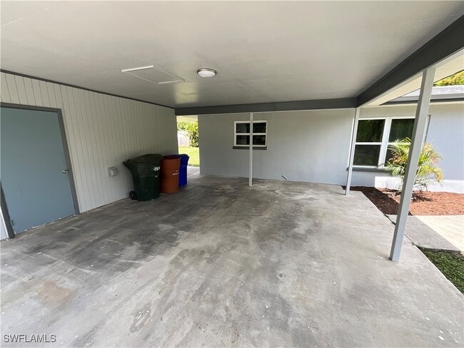 Building Photo - 169 Riverview Rd