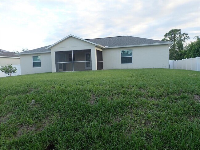 Building Photo - 11200 Chalet Ave