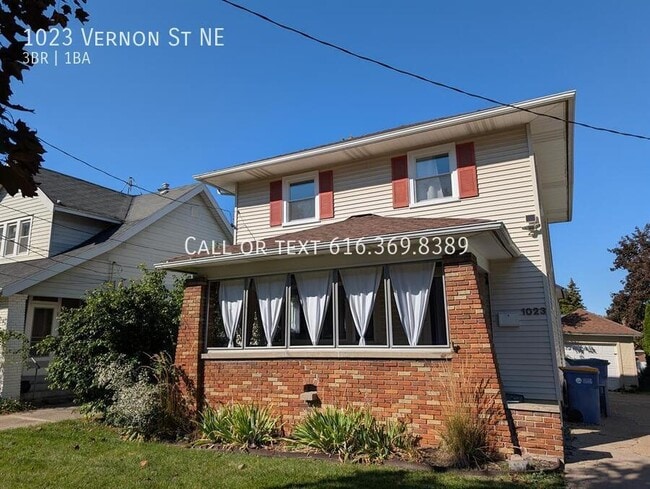 Primary Photo - 1023 Vernon St NE