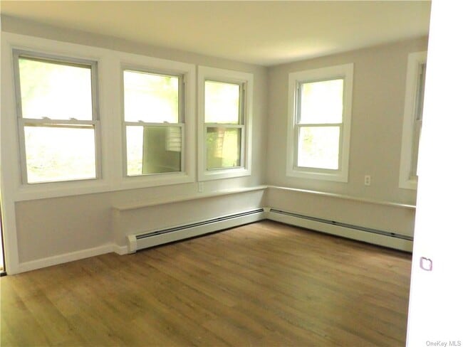 Building Photo - 47 Main St