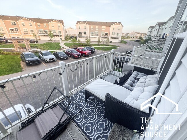 Building Photo - 2360 Southwind Blvd