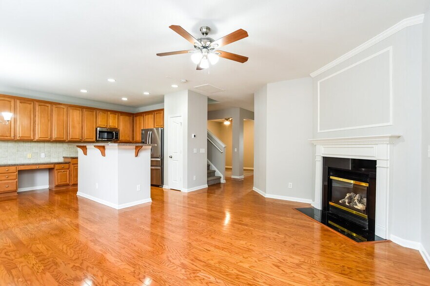 Building Photo - 13509 Quiet Stream Ct