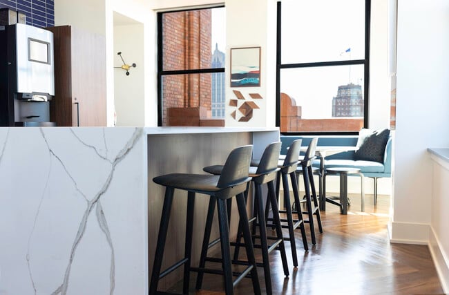 Building Photo - 1150 Griswold St