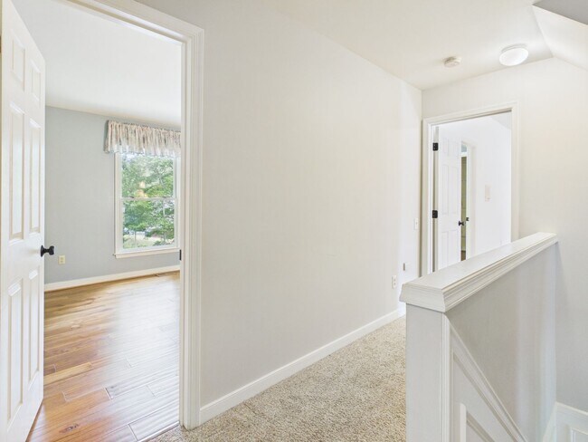 Building Photo - 6118 Walnut Landing Way