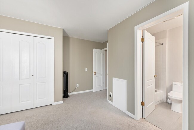 Building Photo - 1173 Fairways Blvd