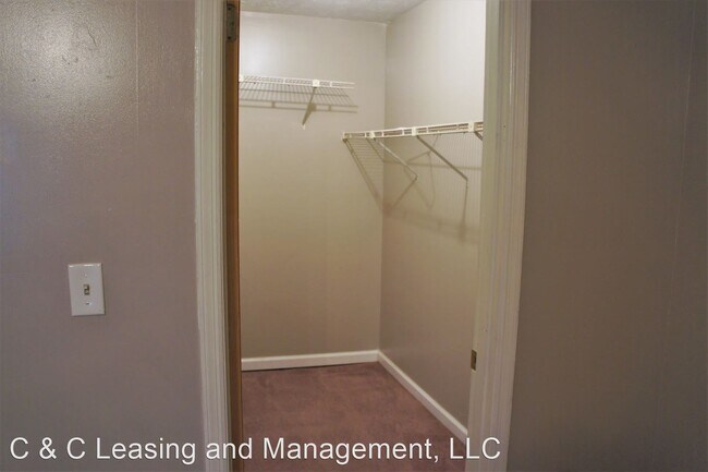 Building Photo - 6209 Cross Tie Ct