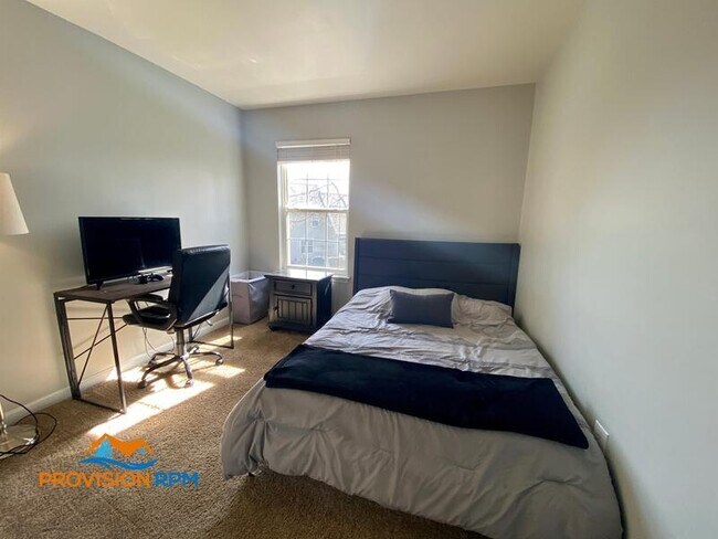 Building Photo - 106 Hanson Ct