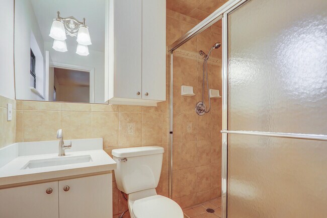 Building Photo - 705 Osprey Way