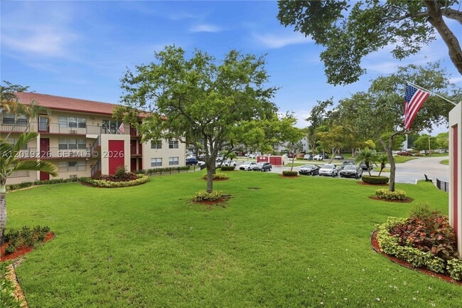 Building Photo - 151 SW 134th Way