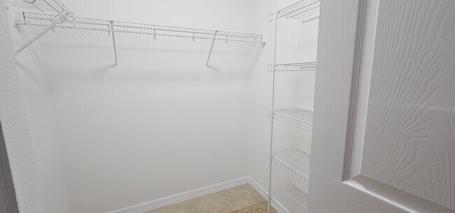 Building Photo - 13215 Villa Vista Dr