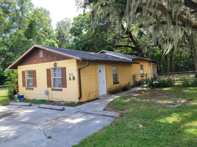 Primary Photo - 1 BEDROOM 1 BATH SUITE